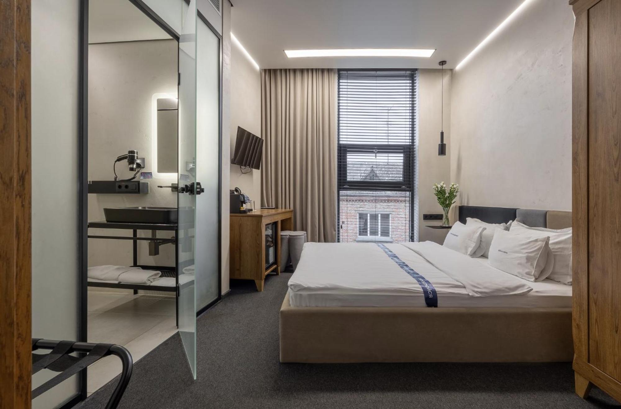 Ribas Rooms Lutsʼk Esterno foto